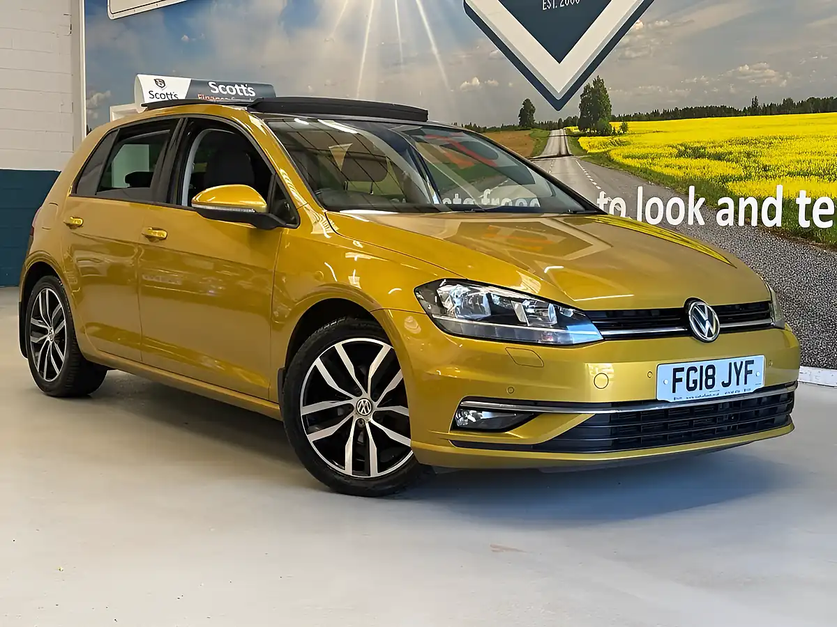Used 2018 Volkswagen Golf GT Yellow - Front View