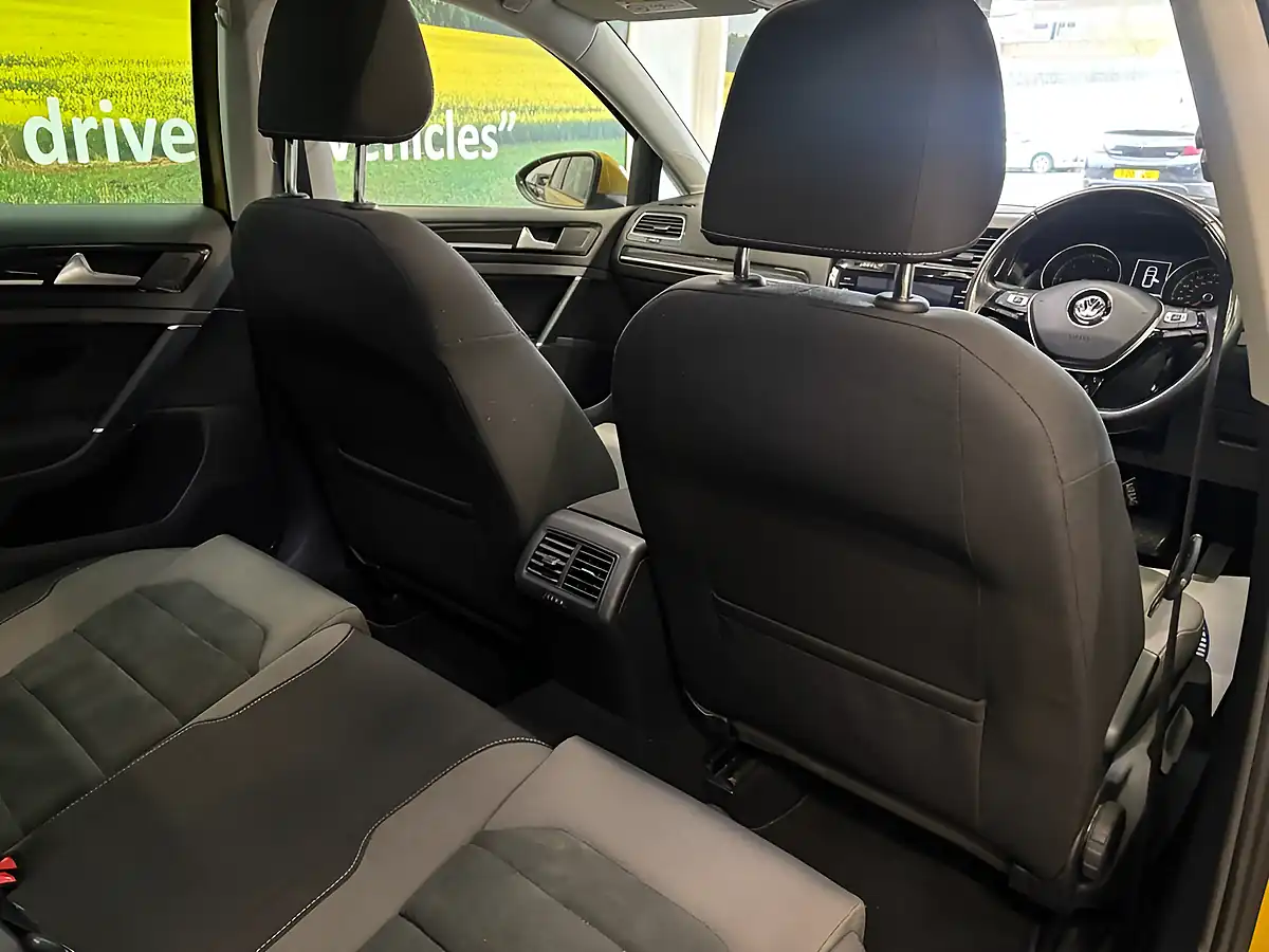 Used 2018 Volkswagen Golf GT Yellow - Interior and Exterior details 20