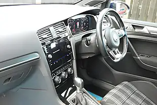 Used 2018 Volkswagen Golf Gtd Blue - Interior and Exterior details 7