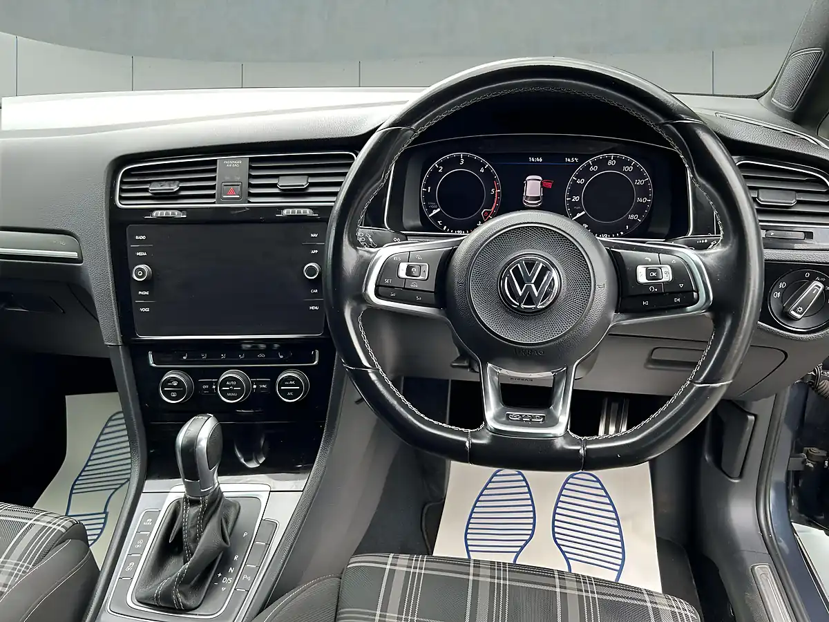 Used 2018 Volkswagen Golf Gtd Blue - Interior and Exterior details 11