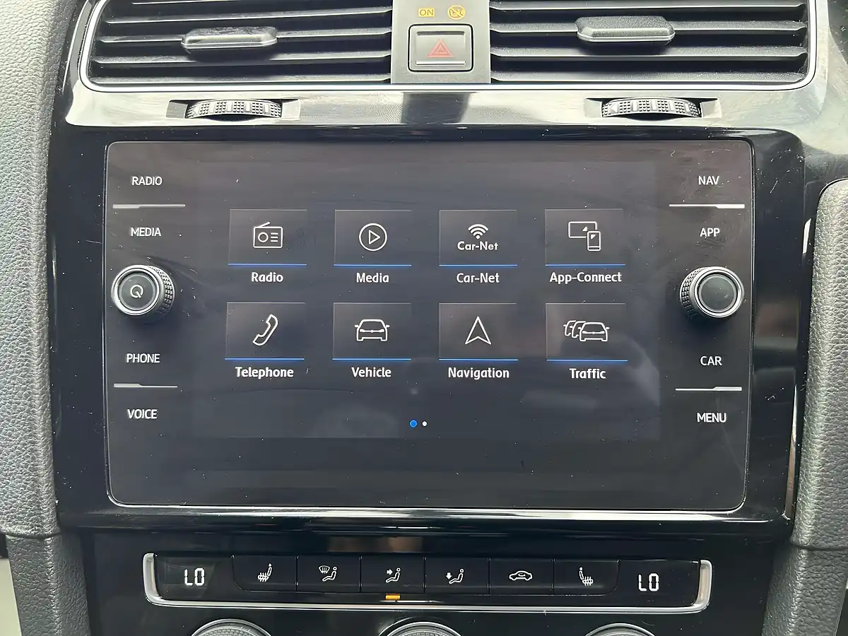 Used 2018 Volkswagen Golf Gtd Blue - Interior and Exterior details 13