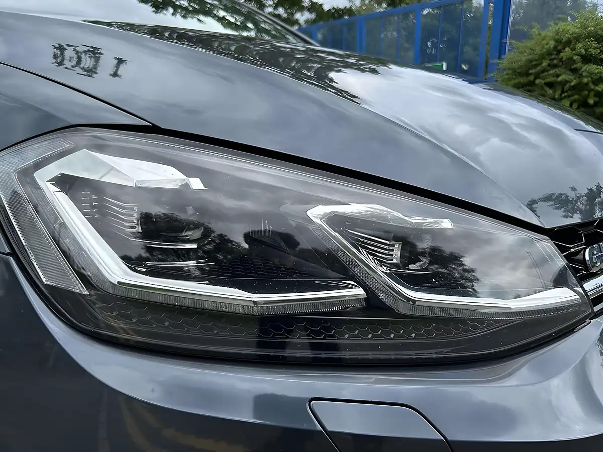 Used 2018 Volkswagen Golf Gtd Blue - Interior and Exterior details 19
