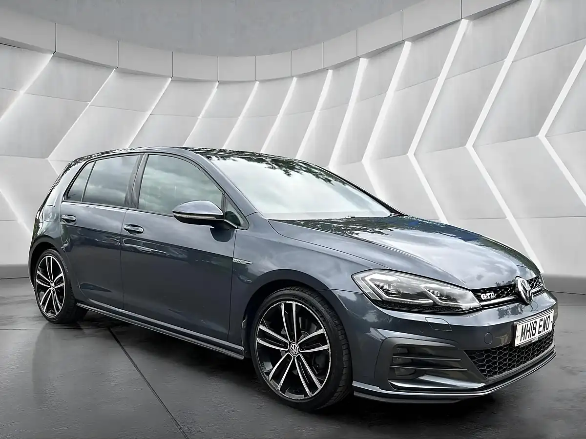 Used 2018 Volkswagen Golf Gtd Blue - Interior and Exterior details 3
