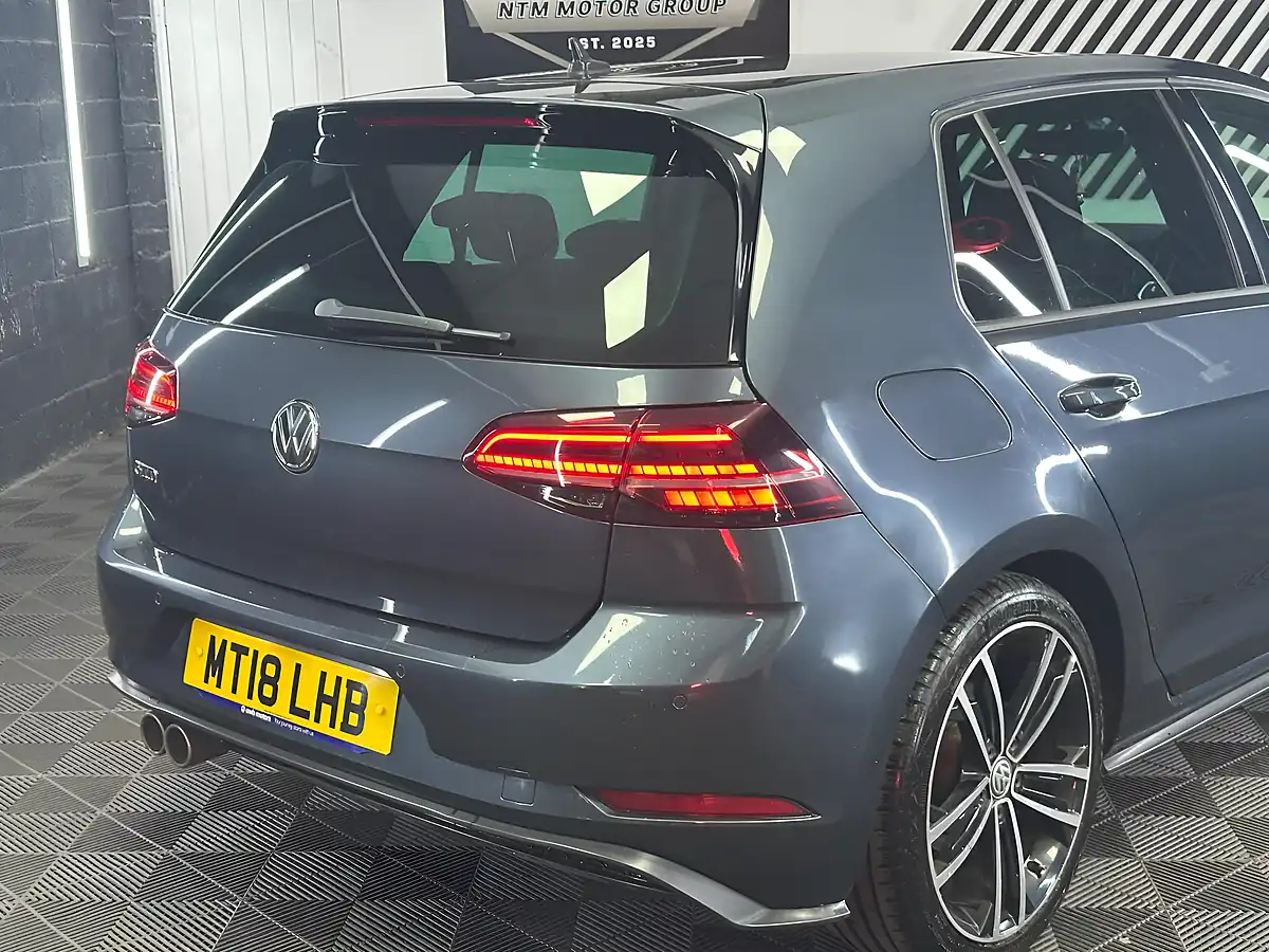 Used 2018 Volkswagen Golf Gtd Blue - Interior and Exterior details 12
