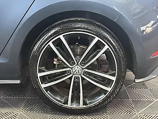 Used 2018 Volkswagen Golf Gtd Blue - Interior and Exterior details 16