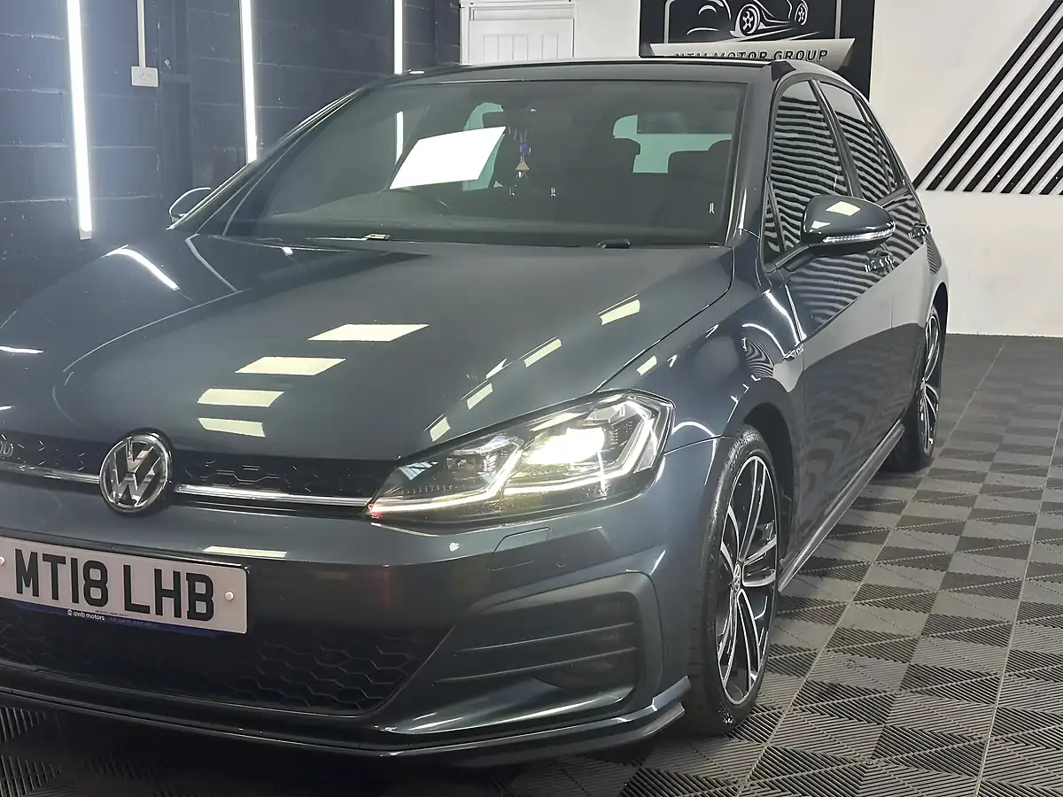 Used 2018 Volkswagen Golf Gtd Blue - Interior and Exterior details 5