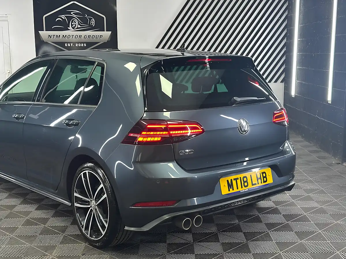 Used 2018 Volkswagen Golf Gtd Blue - Interior and Exterior details 6