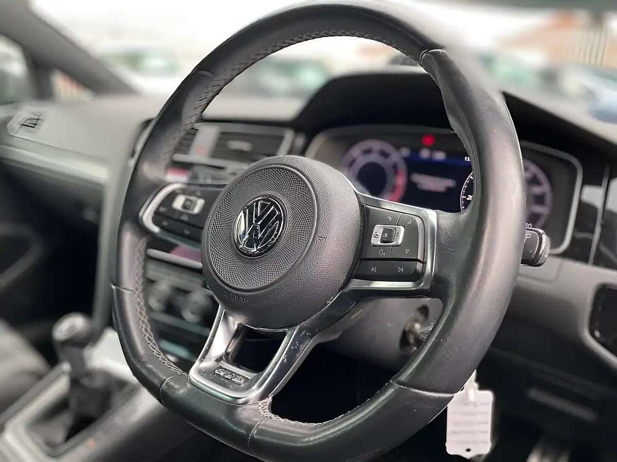 Used 2018 Volkswagen Golf Gtd Blueline Silver - Interior and Exterior details 19