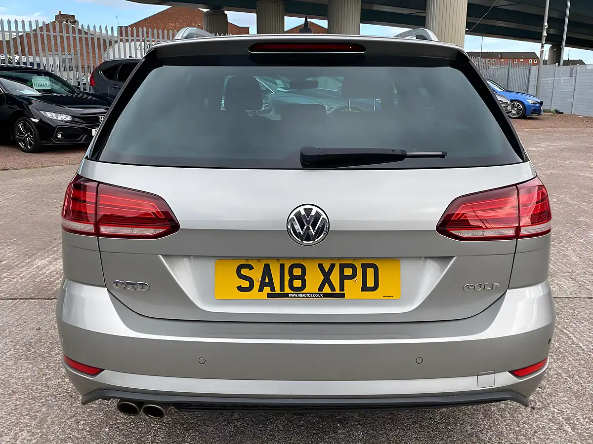 Used 2018 Volkswagen Golf Gtd Blueline Silver - Interior and Exterior details 8