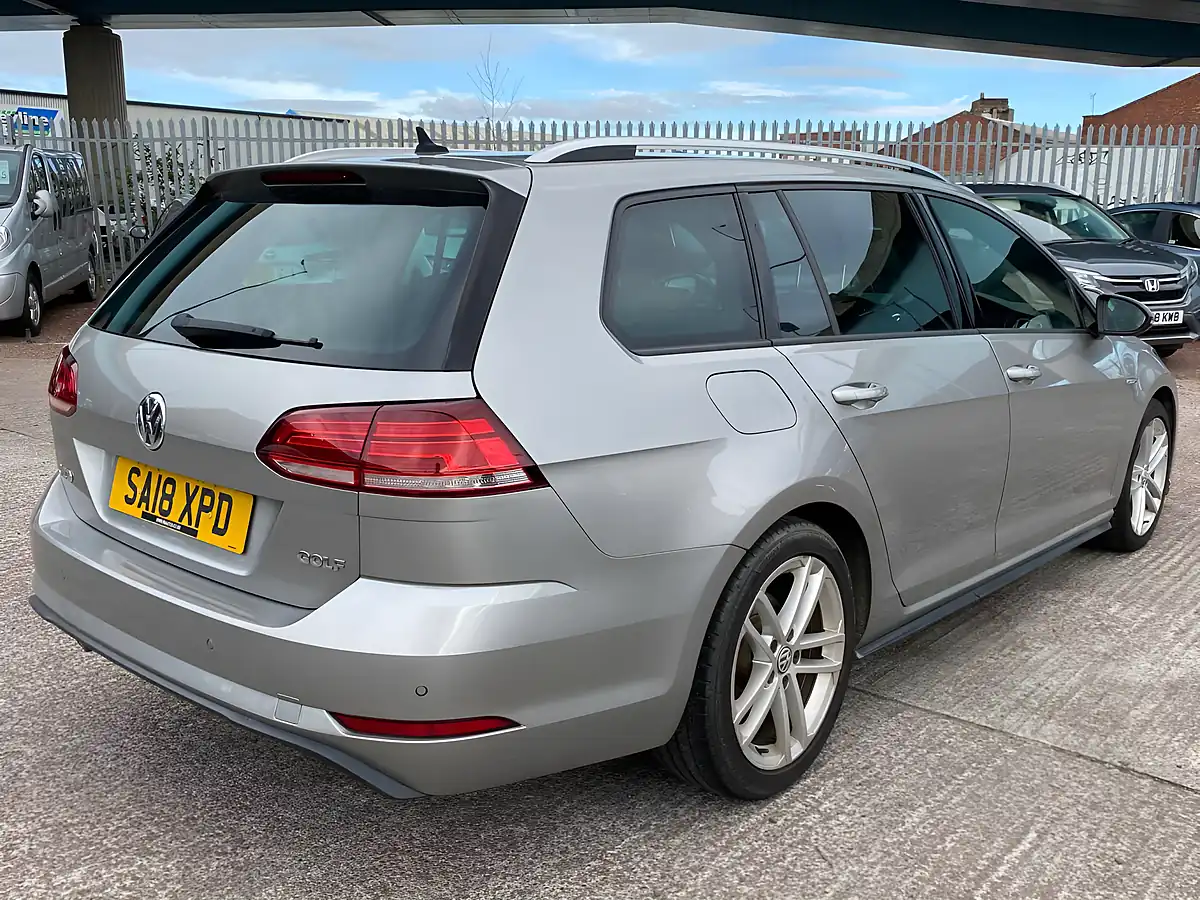 Used 2018 Volkswagen Golf Gtd Blueline Silver - Interior and Exterior details 9