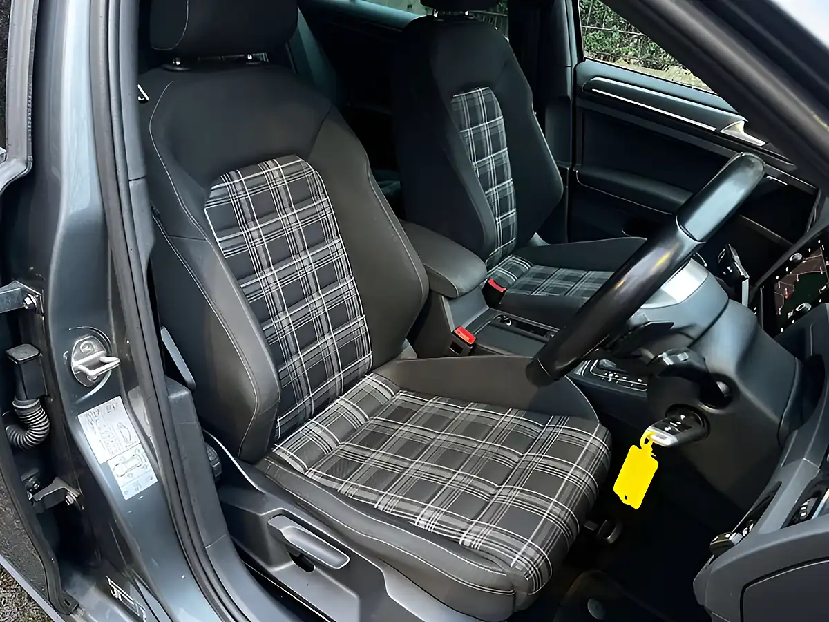 Used 2018 Volkswagen Golf Gtd Grey - Interior and Exterior details 8