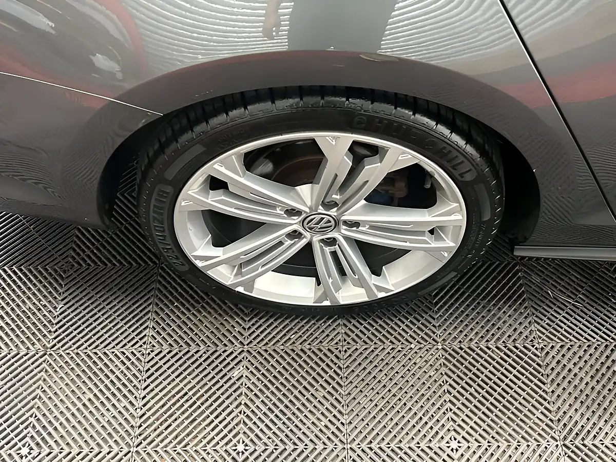 Used 2018 Volkswagen Golf Gtd Grey - Interior and Exterior details 10