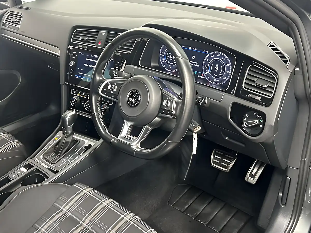 Used 2018 Volkswagen Golf Gtd Grey - Interior and Exterior details 12