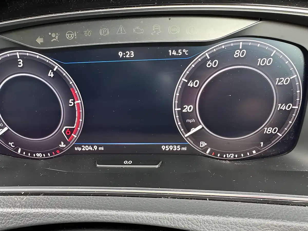 Used 2018 Volkswagen Golf Gtd Silver - Interior and Exterior details 8