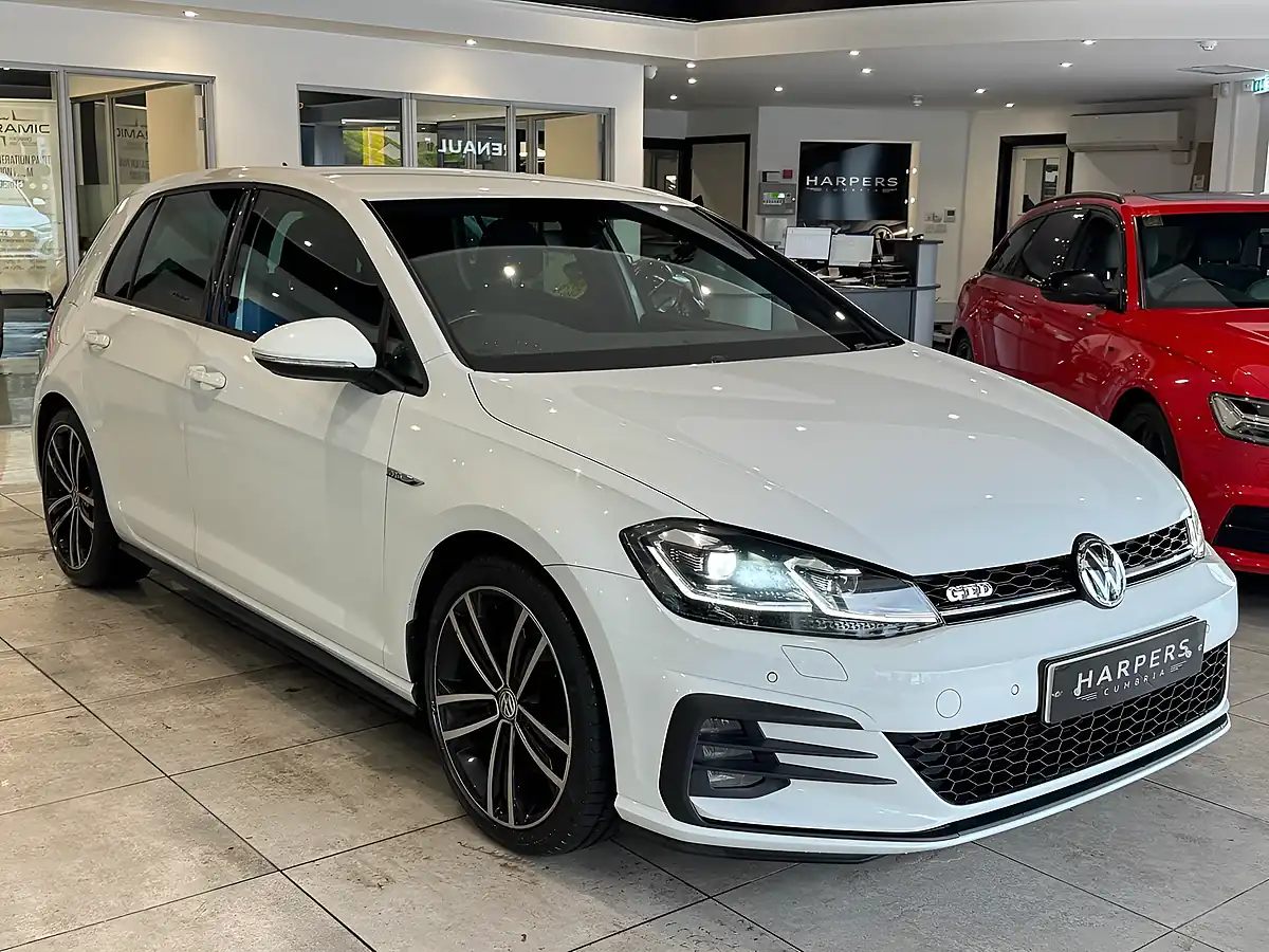 Used 2018 Volkswagen Golf Gtd White - Interior and Exterior details 12
