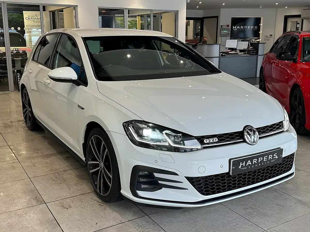Used 2018 Volkswagen Golf Gtd White - Interior and Exterior details 13