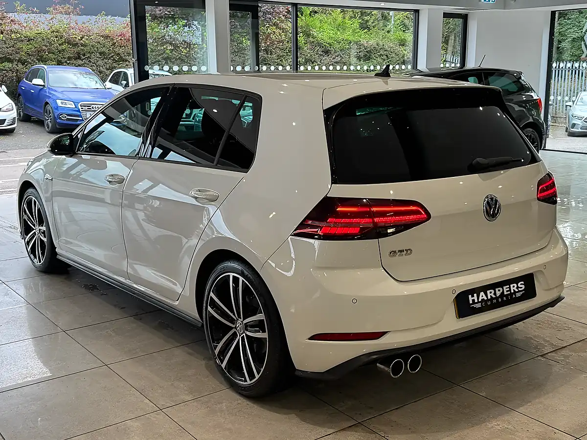 Used 2018 Volkswagen Golf Gtd White - Interior and Exterior details 16