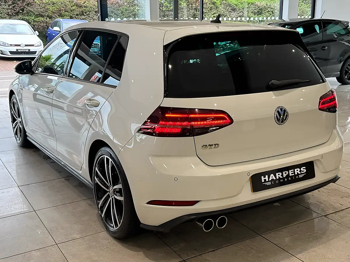 Used 2018 Volkswagen Golf Gtd White - Interior and Exterior details 17