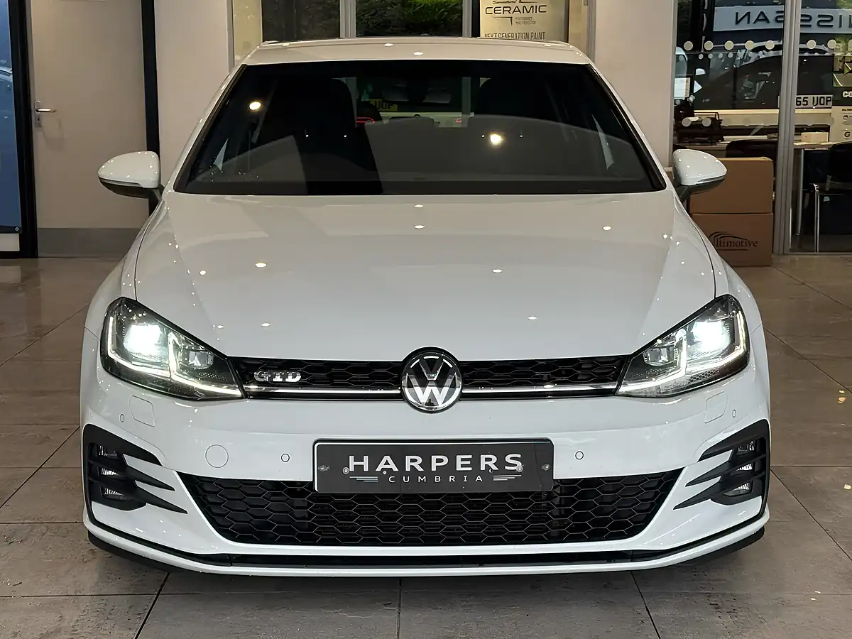 Used 2018 Volkswagen Golf Gtd White - Interior and Exterior details 3