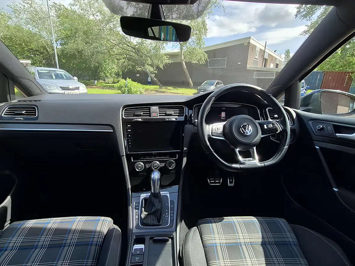 Used 2018 Volkswagen Golf Gte Advance Blue - Interior and Exterior details 18