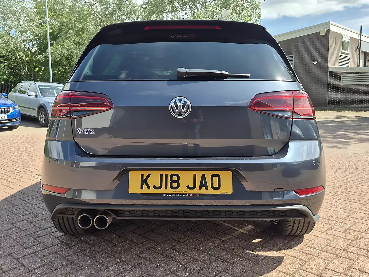Used 2018 Volkswagen Golf Gte Advance Blue - Interior and Exterior details 6