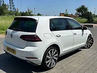 Used 2018 Volkswagen Golf Gte Advance White - Interior and Exterior details 15