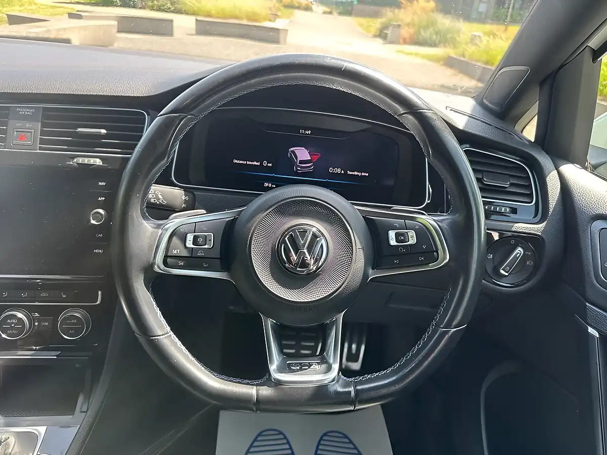 Used 2018 Volkswagen Golf Gte Advance White - Interior and Exterior details 20