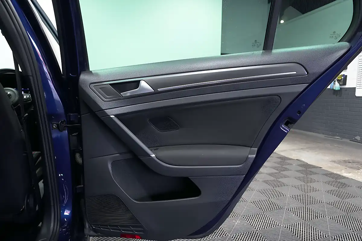 Used 2018 Volkswagen Golf GTI Atlantic Blue - Interior and Exterior details 12