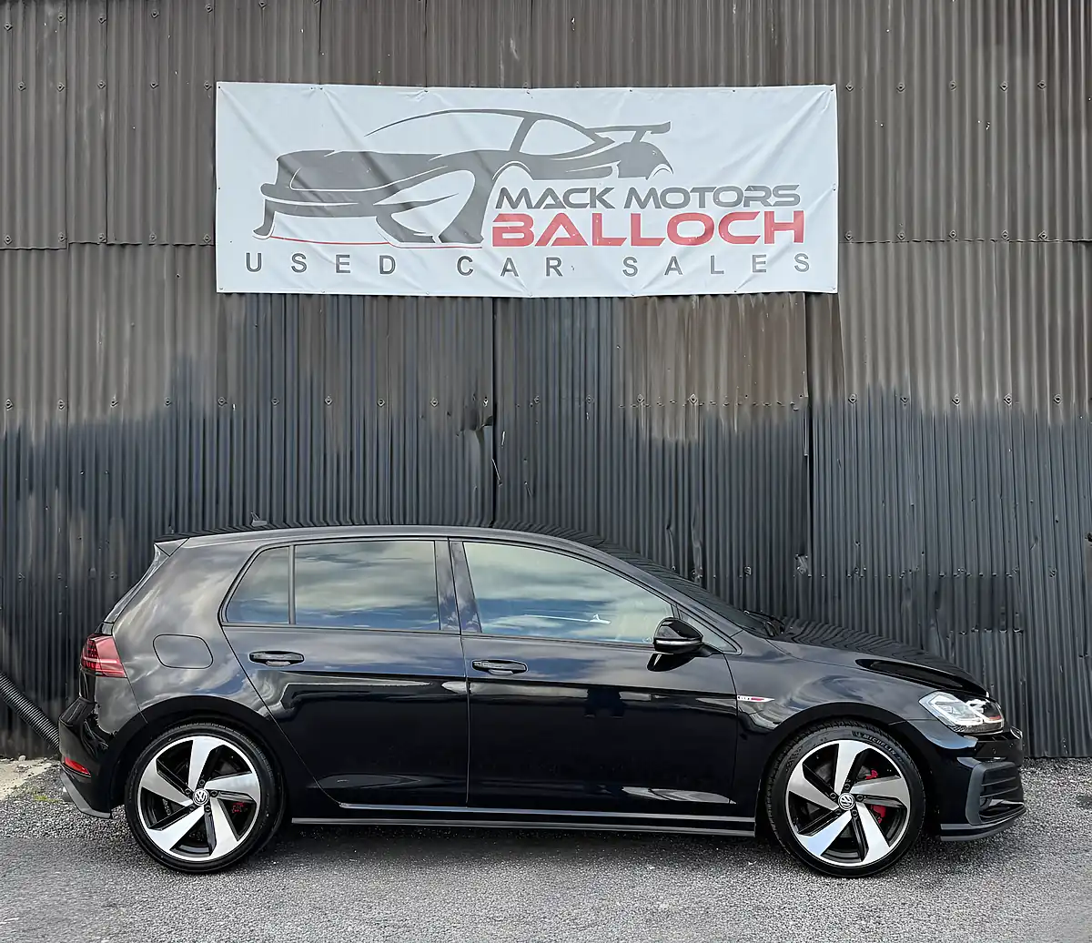 Used 2018 Volkswagen Golf GTI Black - Interior and Exterior details 4