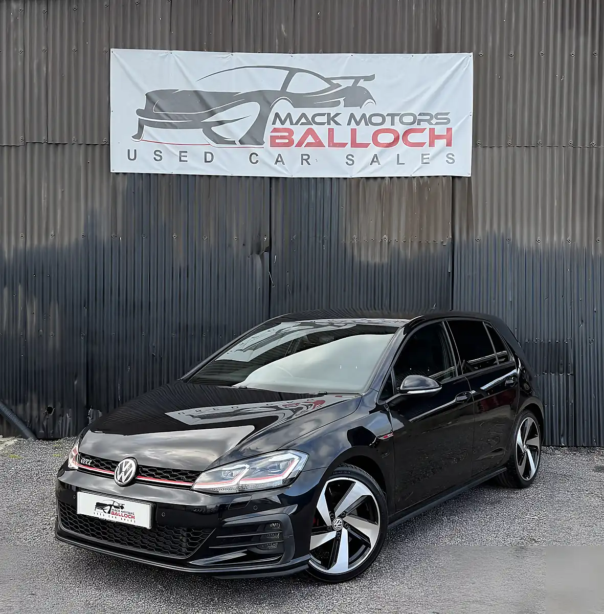 Used 2018 Volkswagen Golf GTI Black - Interior and Exterior details 9