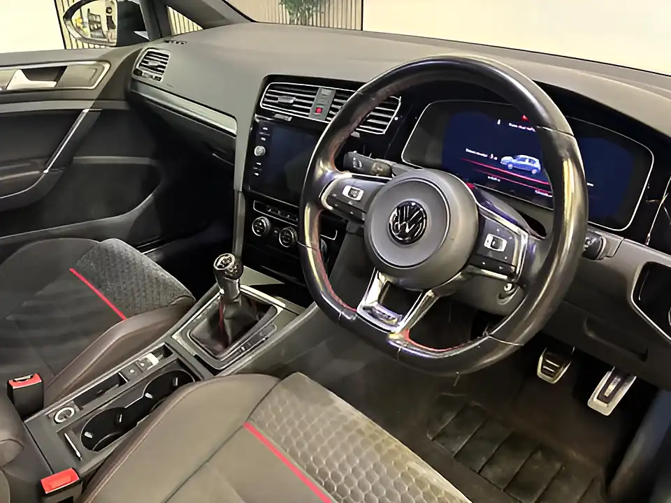 Used 2018 Volkswagen Golf GTI Black - Interior and Exterior details 3