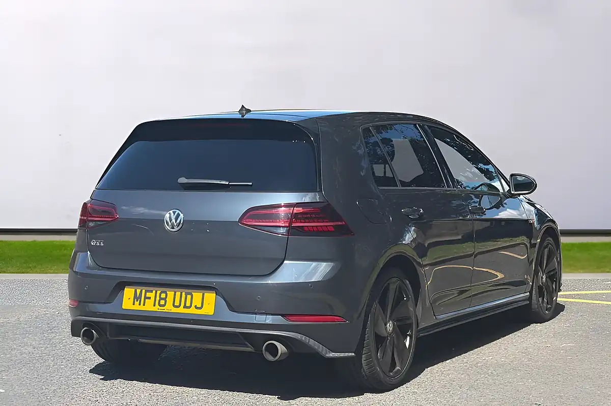 Used 2018 Volkswagen Golf GTI Blue - Interior and Exterior details 10