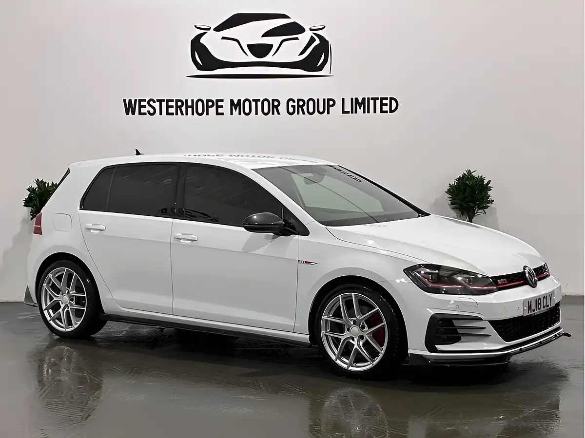 Used 2018 Volkswagen Golf GTI Blue - Interior and Exterior details 10