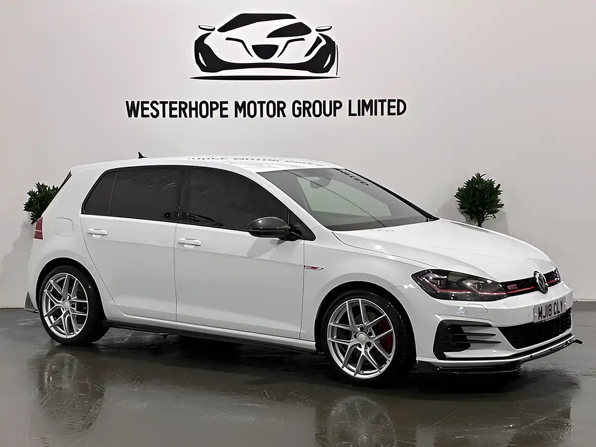 Used 2018 Volkswagen Golf GTI Blue - Interior and Exterior details 14