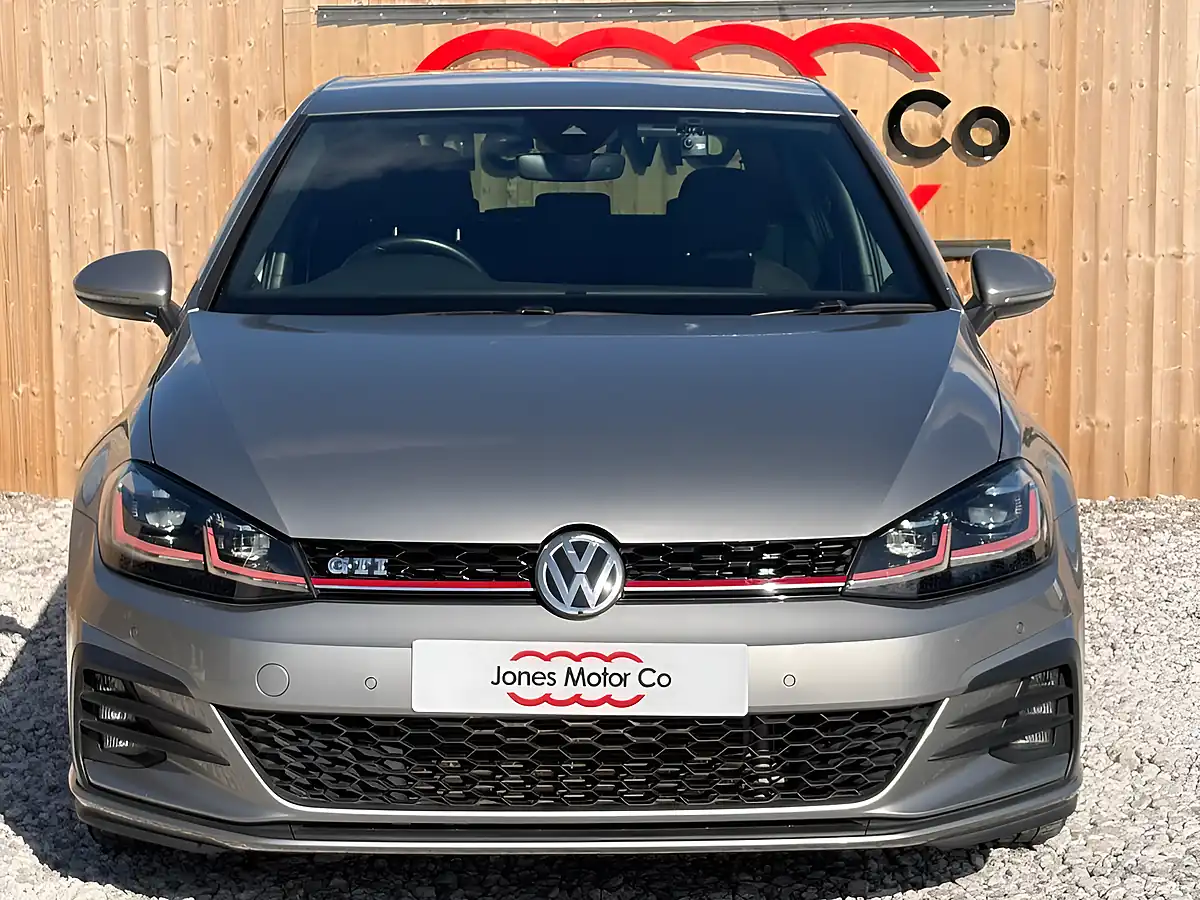 Used 2018 Volkswagen Golf GTI Gold - Interior and Exterior details 2