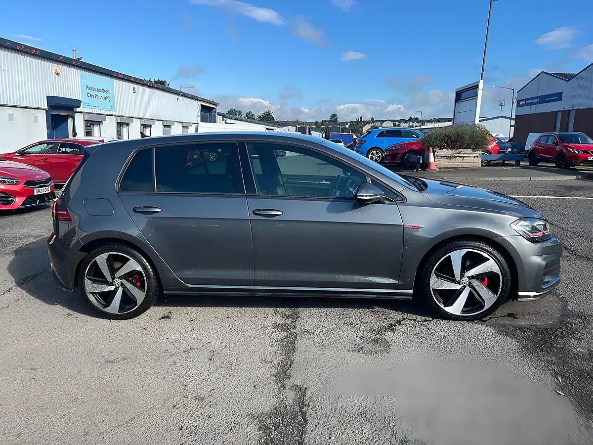 Used 2018 Volkswagen Golf GTI Grey - Interior and Exterior details 4