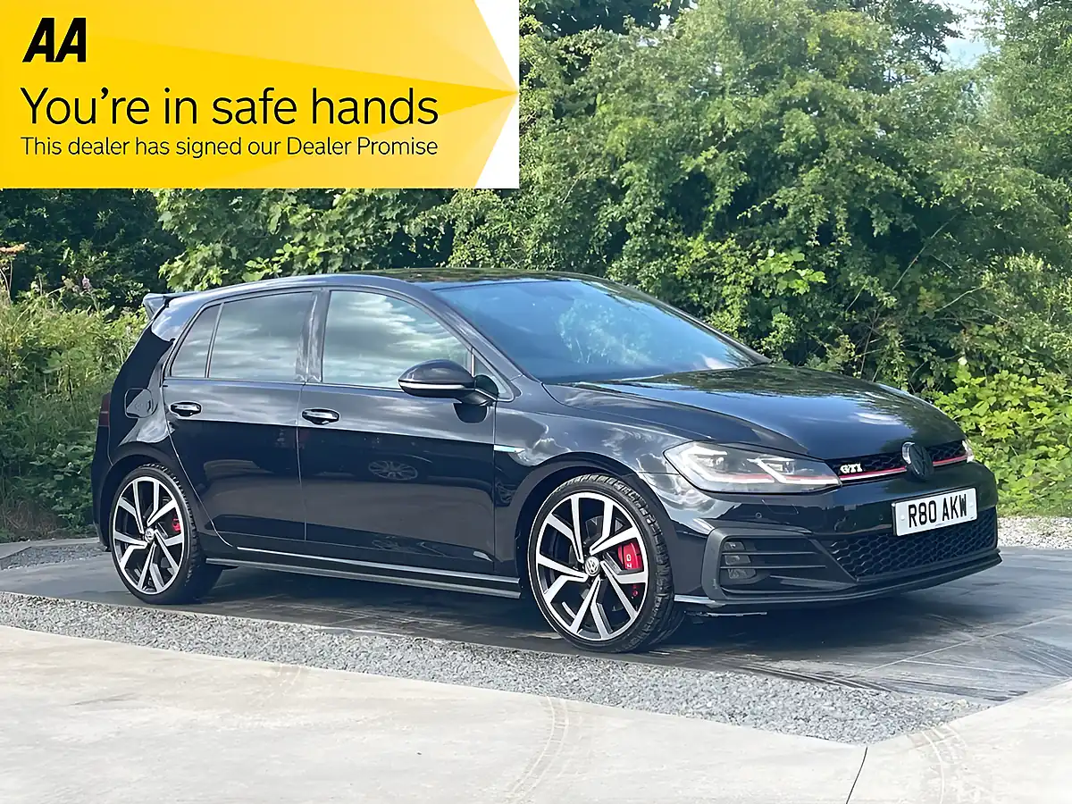 Used 2018 Volkswagen Golf GTI Performance Black - Front View