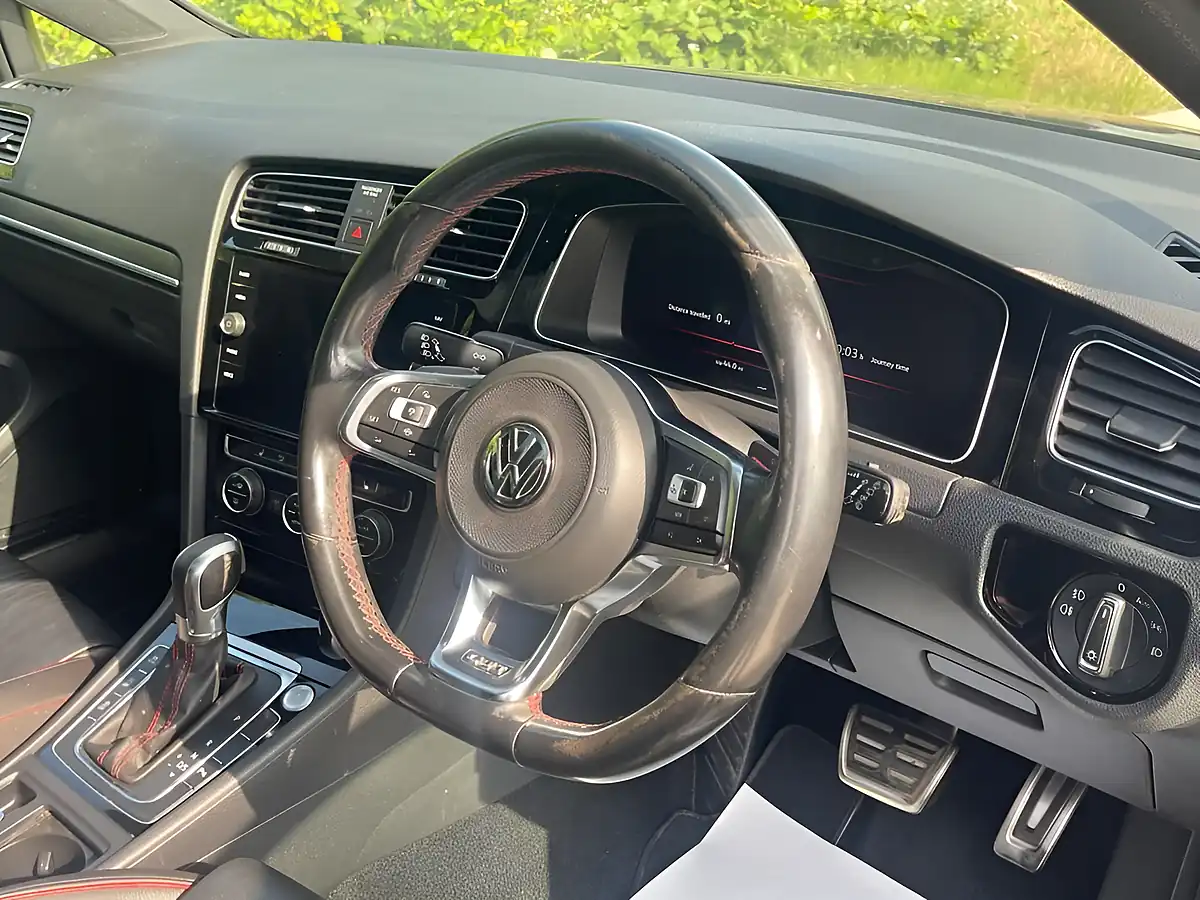 Used 2018 Volkswagen Golf GTI Performance Black - Interior and Exterior details 6