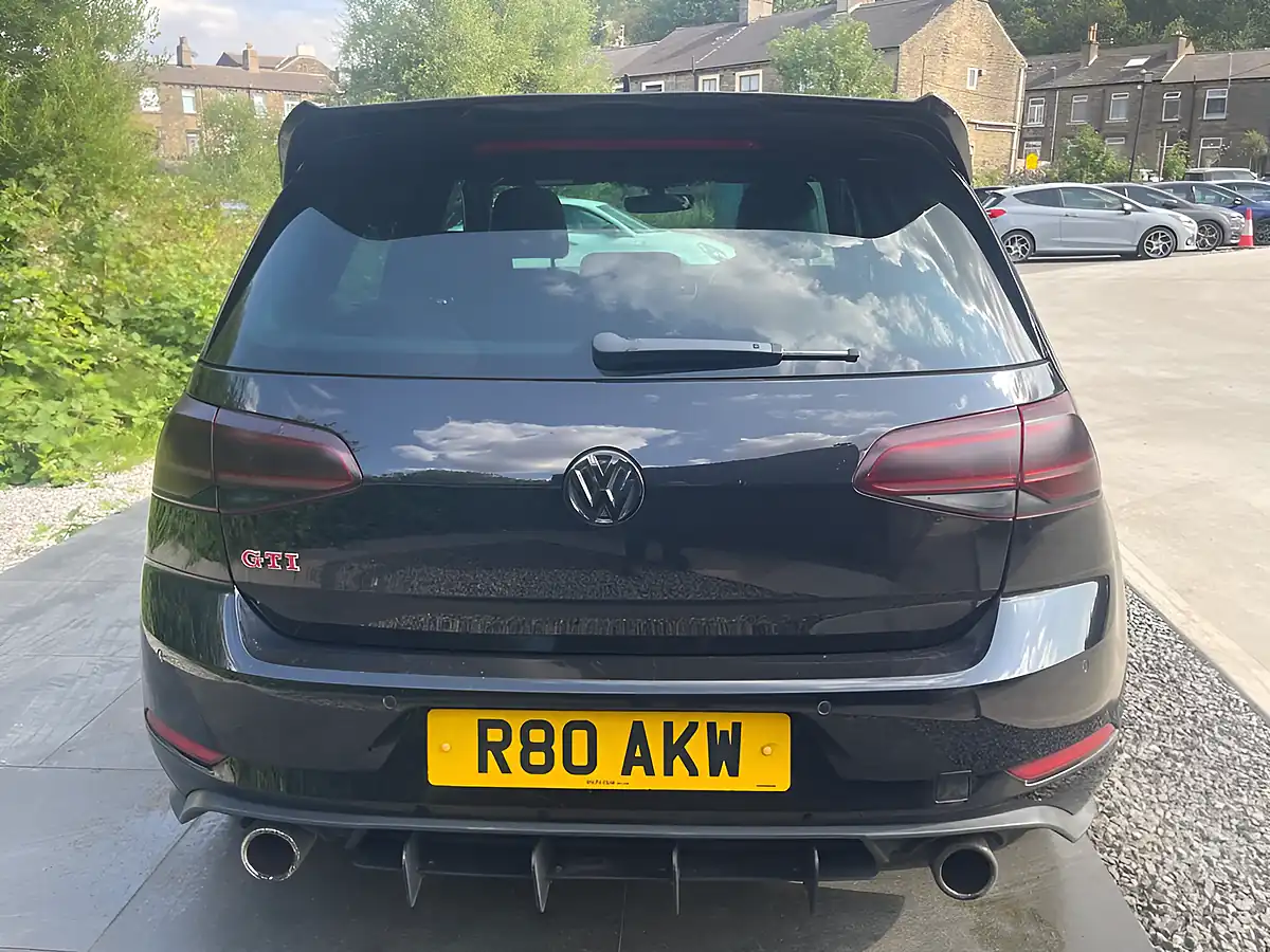Used 2018 Volkswagen Golf GTI Performance Black - Interior and Exterior details 9