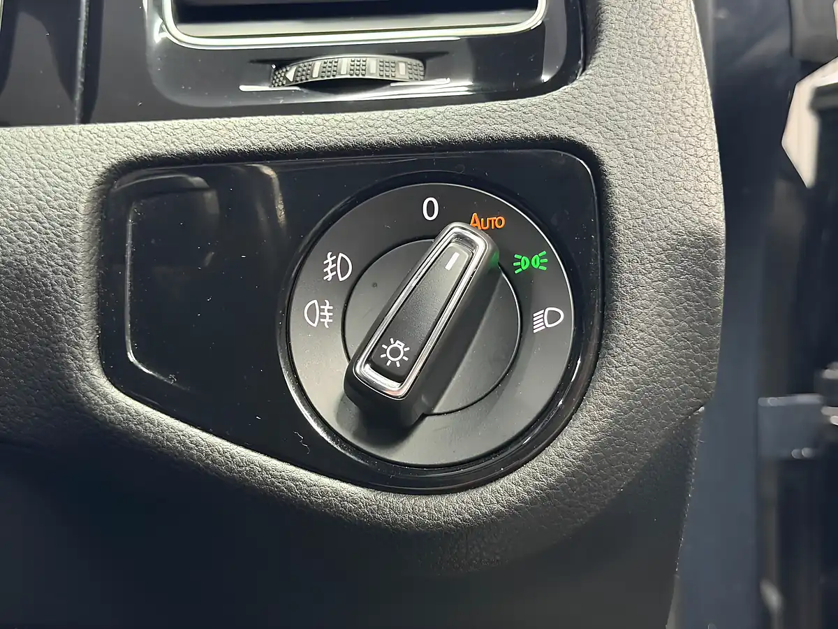 Used 2018 Volkswagen Golf GTI Performance Blue - Interior and Exterior details 18