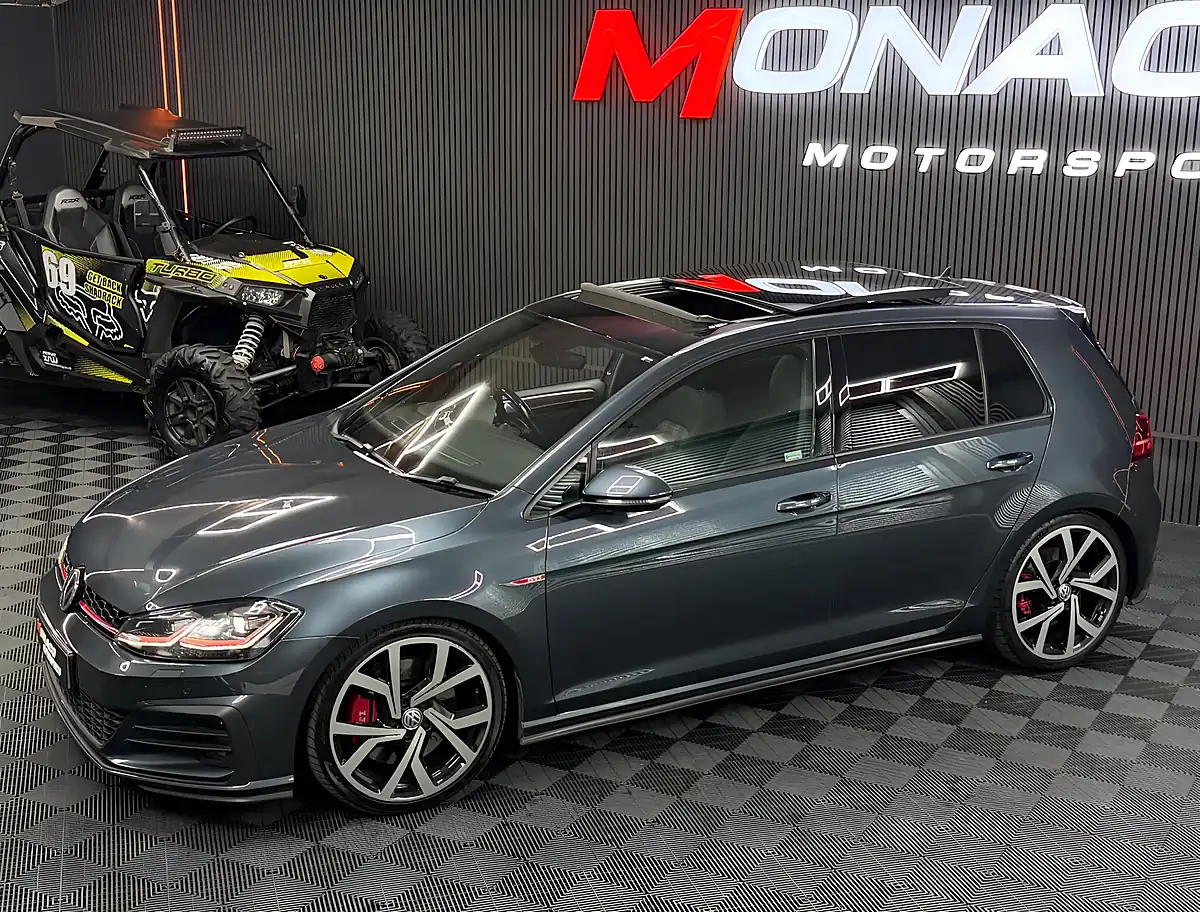 Used 2018 Volkswagen Golf GTI Performance Blue - Interior and Exterior details 3