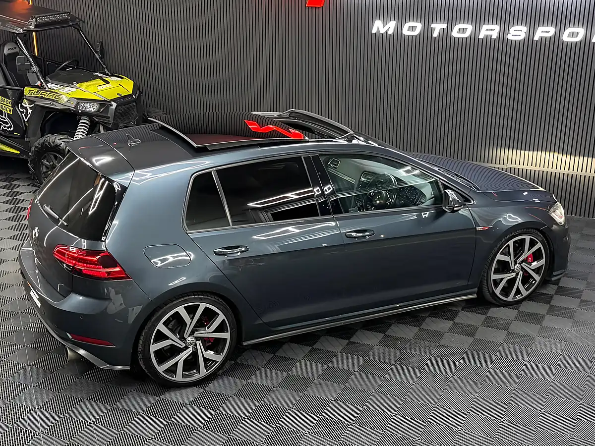 Used 2018 Volkswagen Golf GTI Performance Blue - Interior and Exterior details 6
