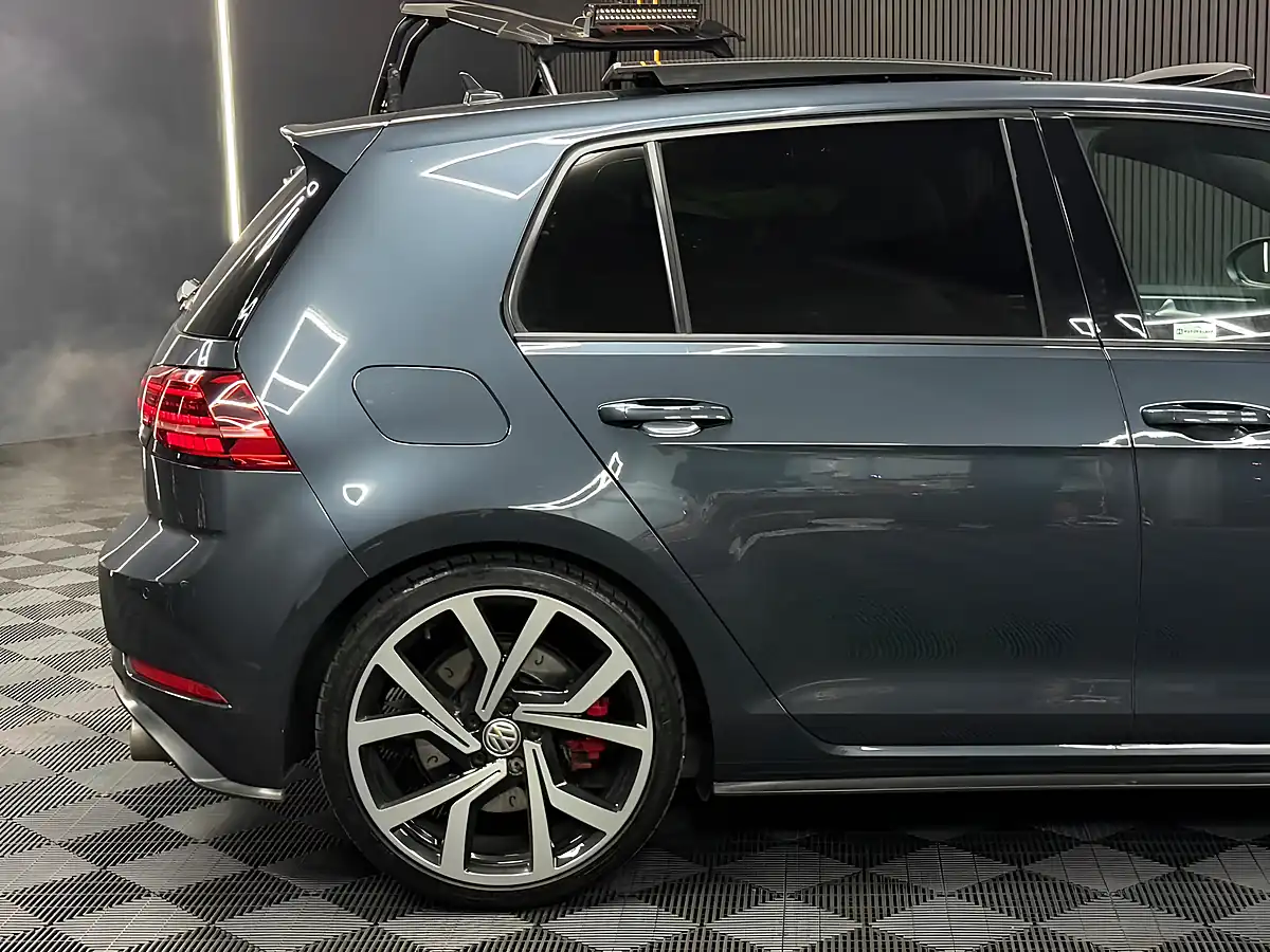 Used 2018 Volkswagen Golf GTI Performance Blue - Interior and Exterior details 9