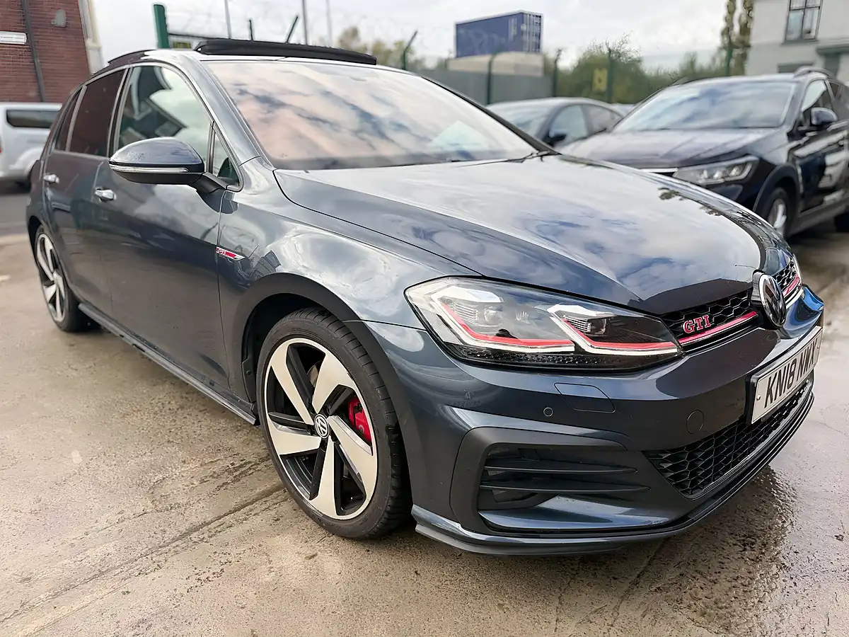 Used 2018 Volkswagen Golf GTI Performance Blue - Interior and Exterior details 4