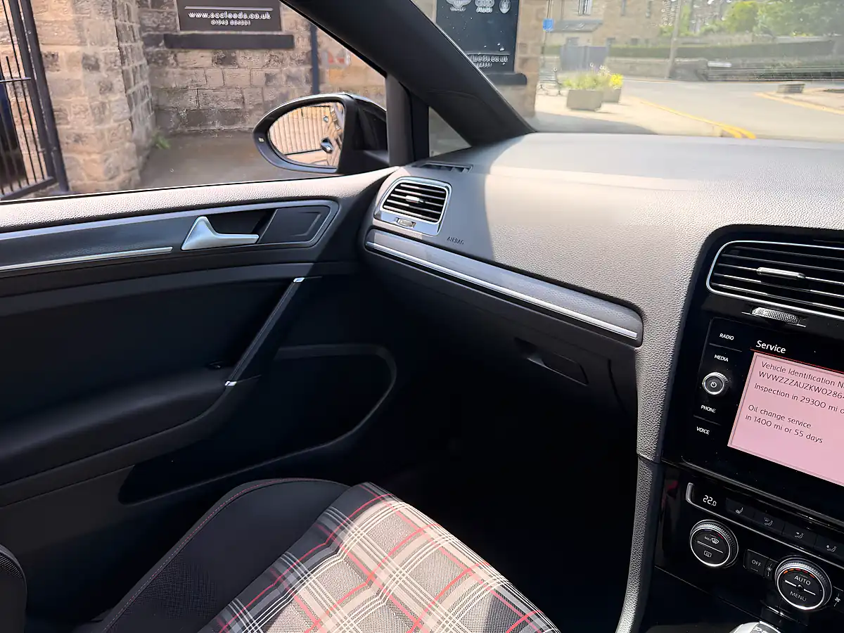 Used 2018 Volkswagen Golf GTI Performance Deep Black Pearl - Interior and Exterior details 20