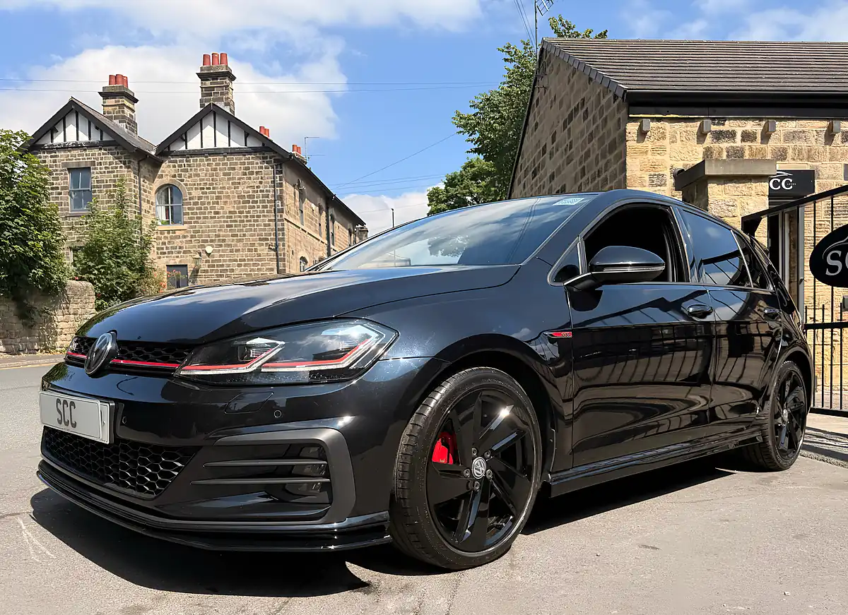 Used 2018 Volkswagen Golf GTI Performance Deep Black Pearl - Interior and Exterior details 6