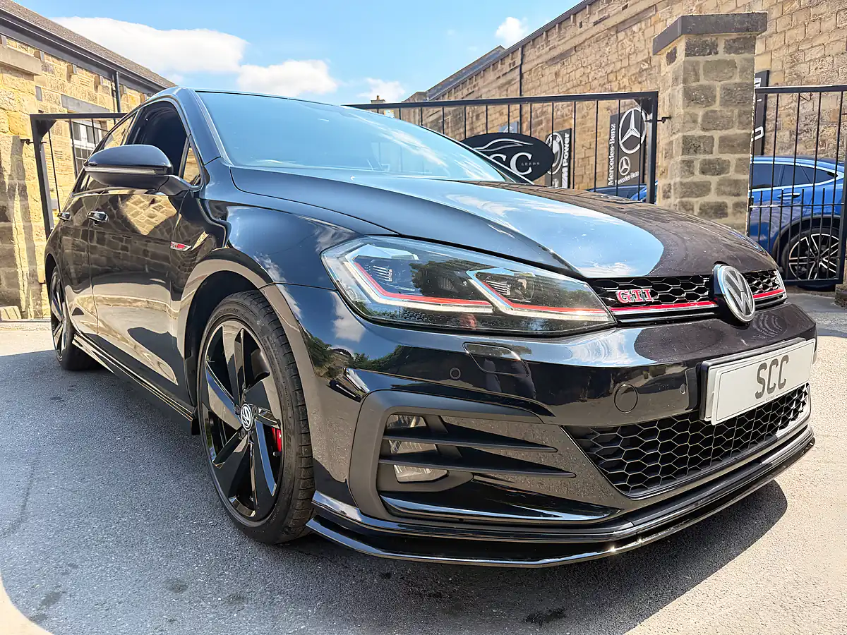 Used 2018 Volkswagen Golf GTI Performance Deep Black Pearl - Interior and Exterior details 7