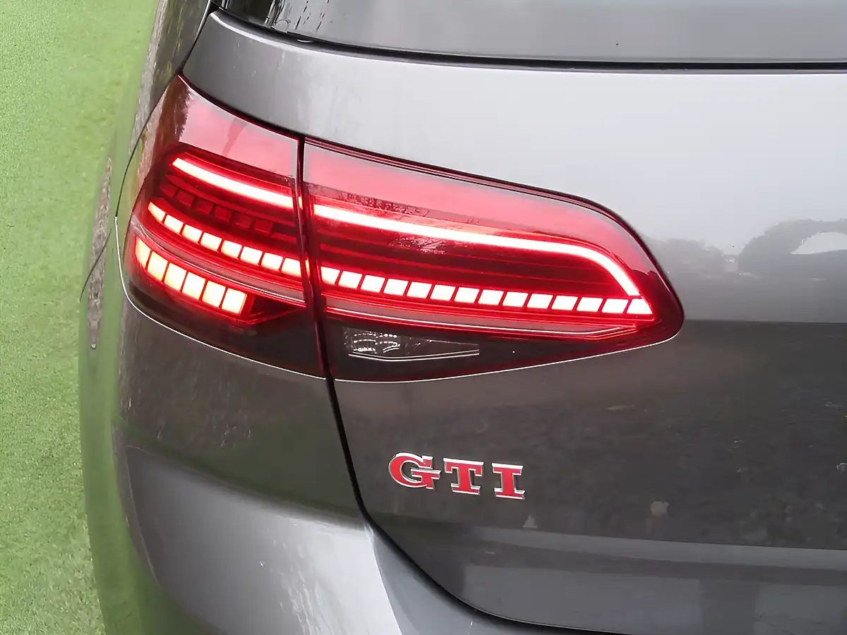 Used 2018 Volkswagen Golf GTI Performance Grey - Interior and Exterior details 13