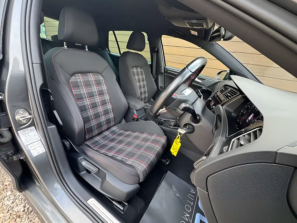 Used 2018 Volkswagen Golf GTI Performance Grey - Interior and Exterior details 13