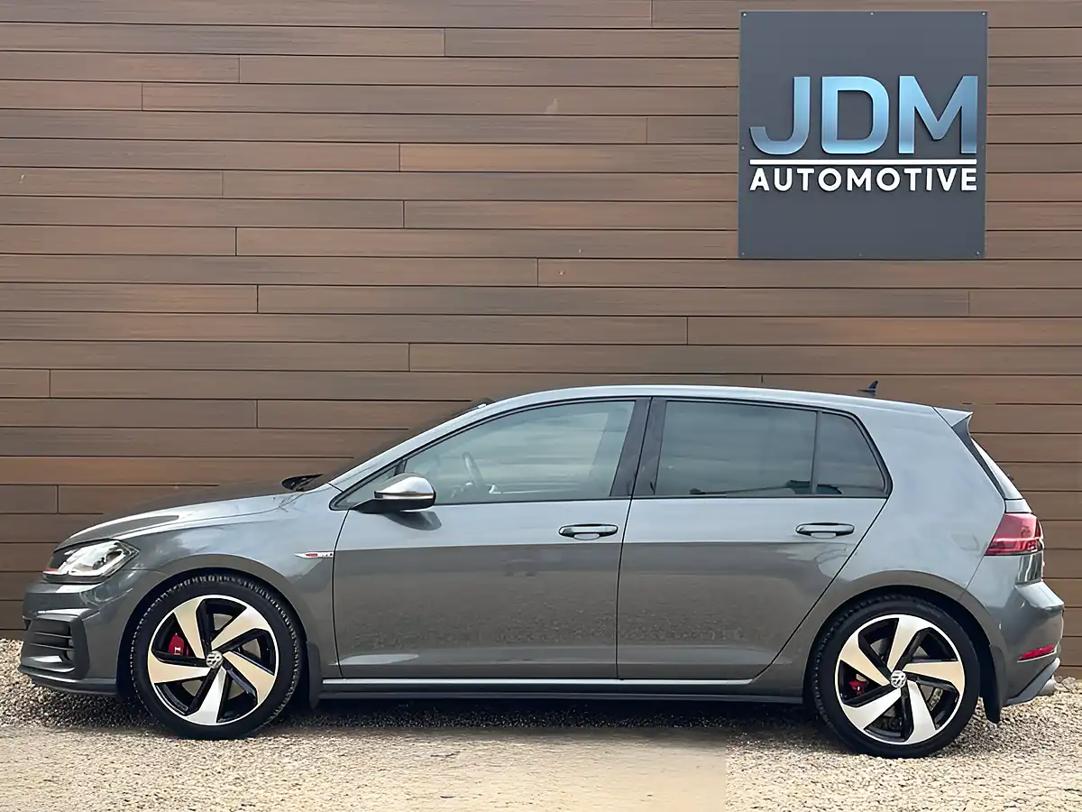Used 2018 Volkswagen Golf GTI Performance Grey - Interior and Exterior details 8